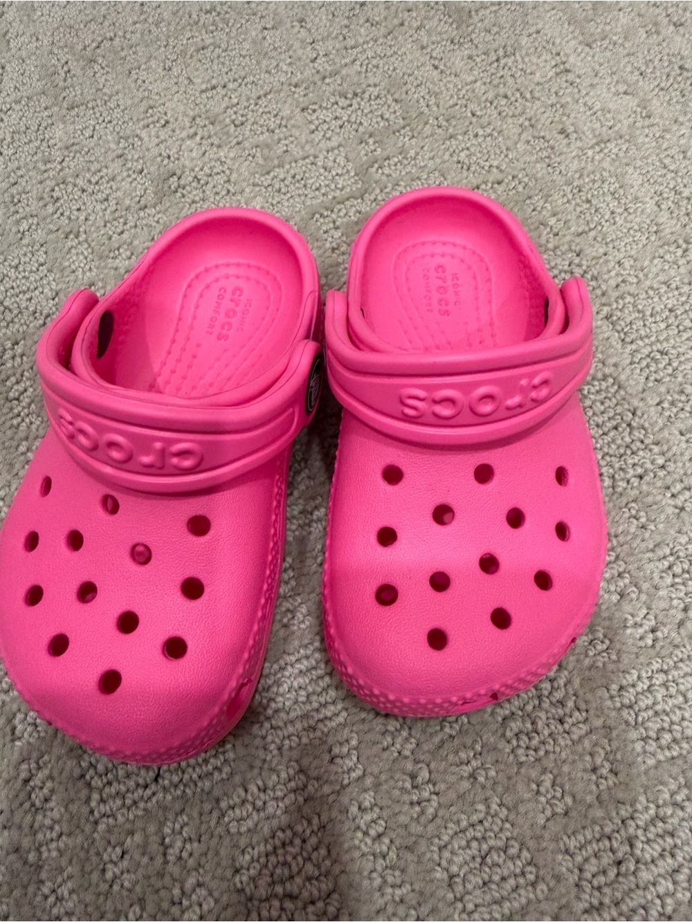 CROCS Kids' Classic Clog in Hot Pink NWOT